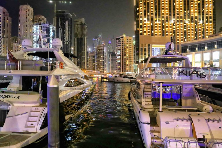 A Smart Traveler’s Guide to Understanding Yacht Rental Dubai Prices A Smart Traveler’s Guide to Understanding Yacht Rental Dubai Prices