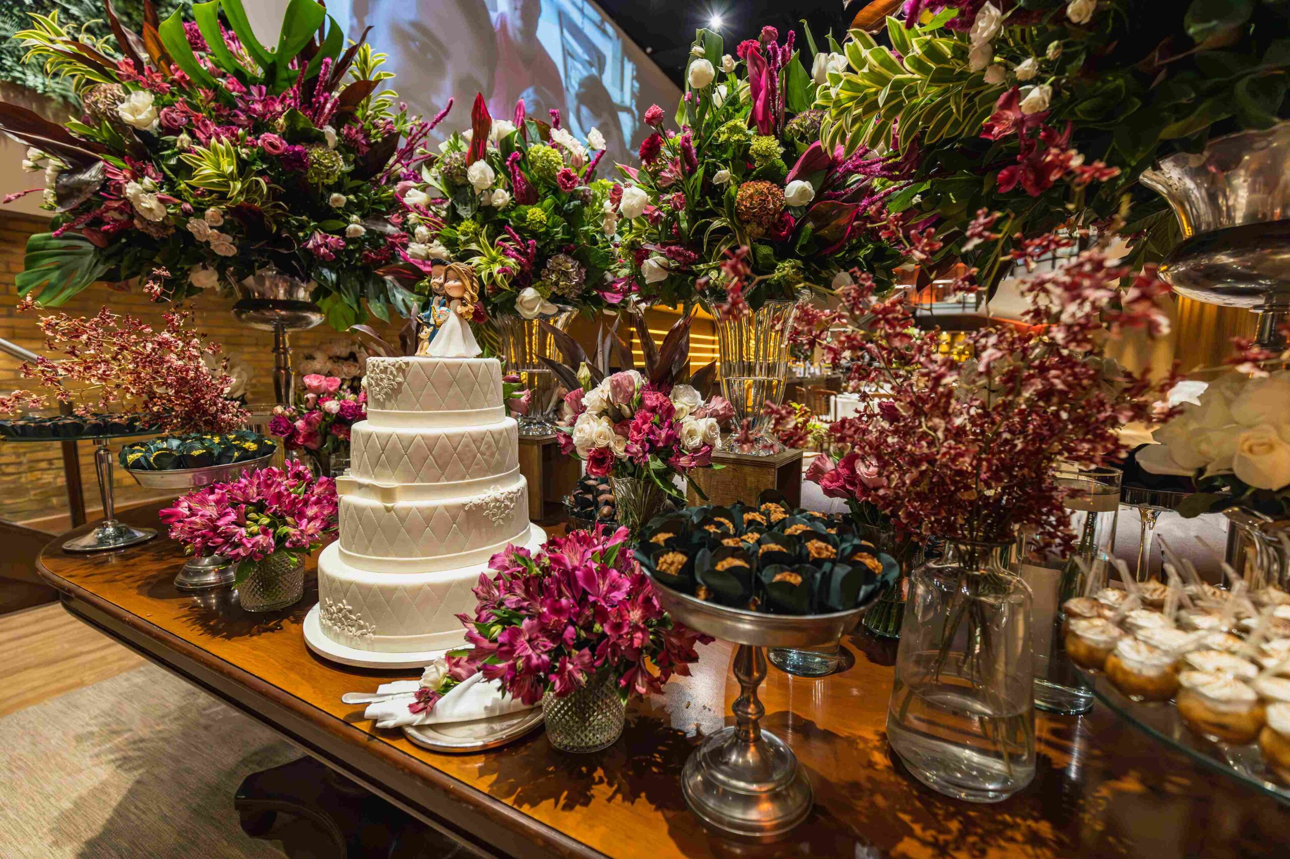 Luxury Designs & Unique Flavors for Memorable Celebrations